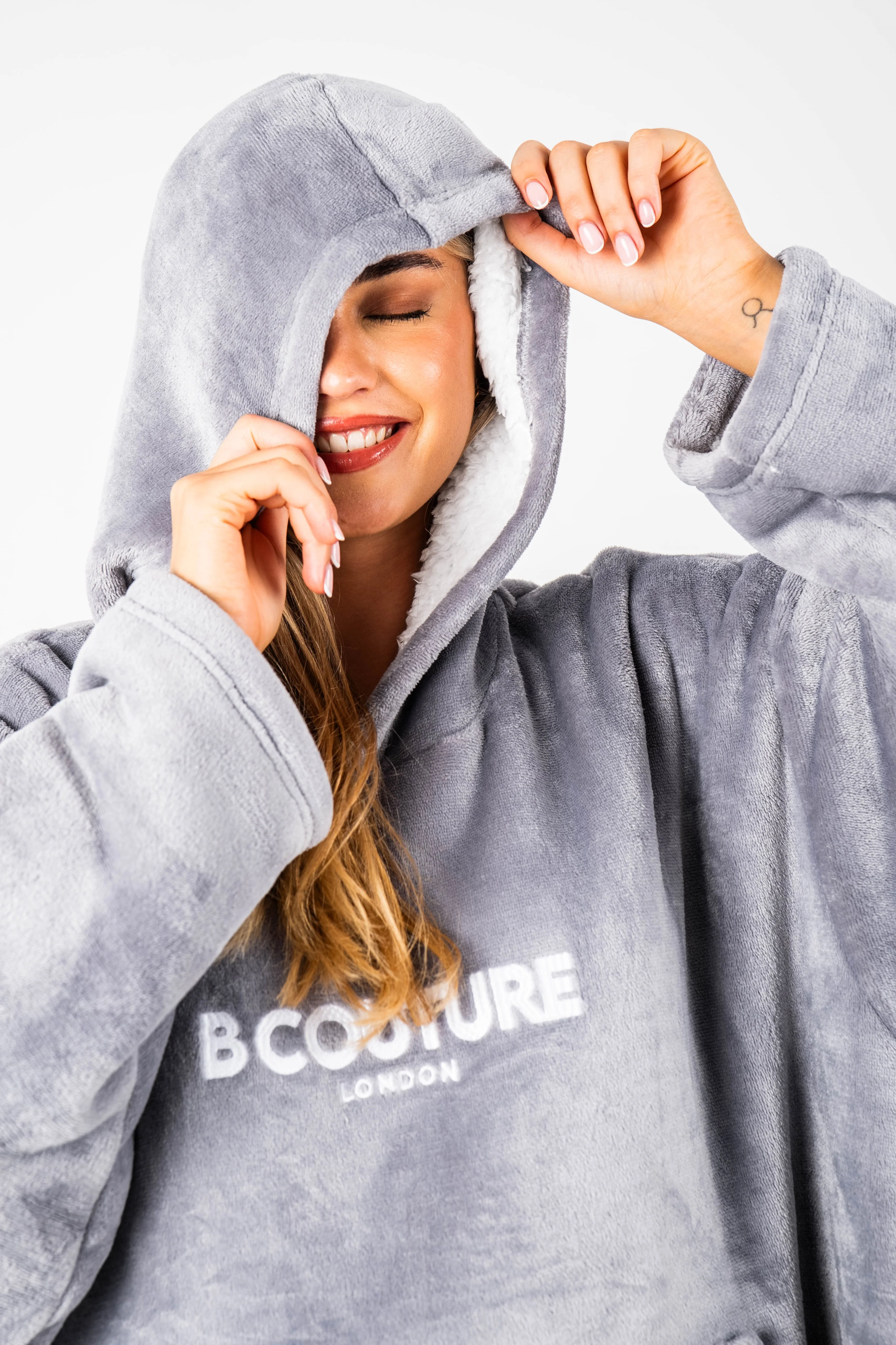 Bishopsgate Double Weight Fleece Blanket Hoodie - Grey - Image 3