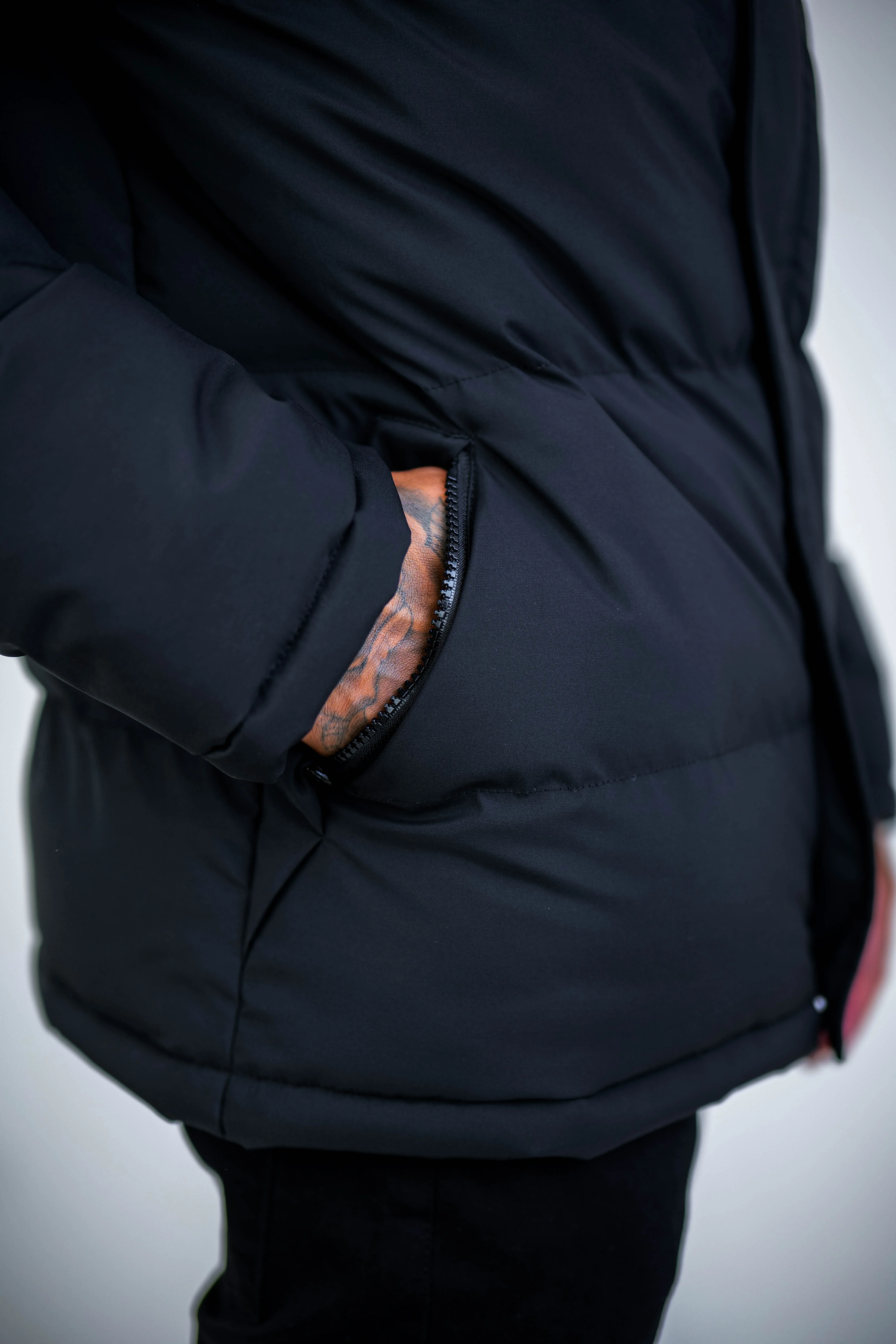 Arctic Puffer Jacket - Black - Image 8